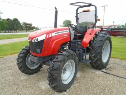 2014 Massey Ferguson 4609 Tractor