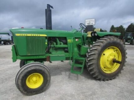 1969 John Deere 4520