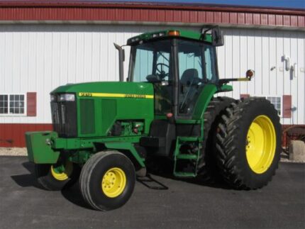 1999 John Deere 7810