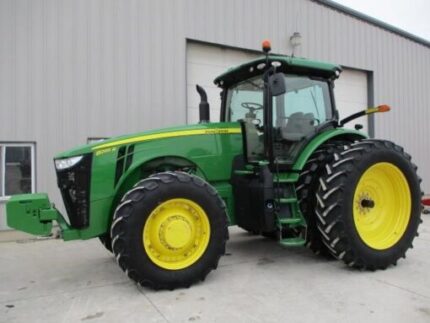 2015 John Deere 8295R