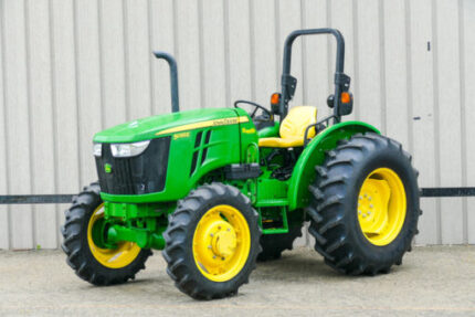 2016 John Deere 5055E