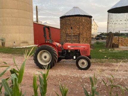 Massey Ferguson 533