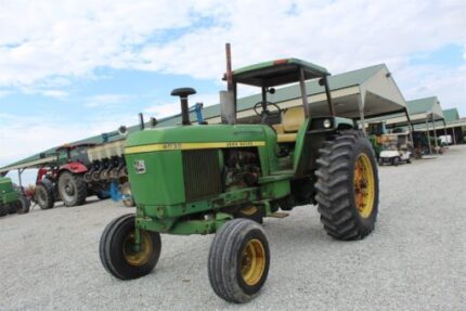 1977 John Deere 4030