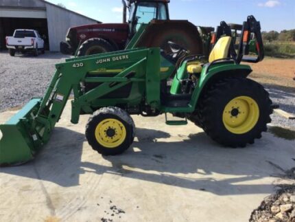 2004 John Deere 4310