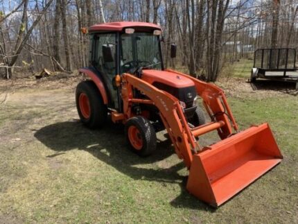 2012 Kubota L3240