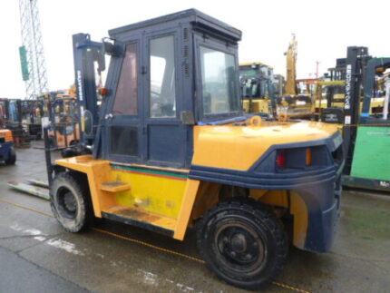 KOMATSU FD70H-6 FORKLIFT