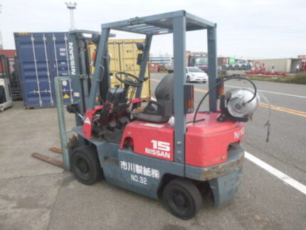 NISSAN NJ01A15 FORKLIFT