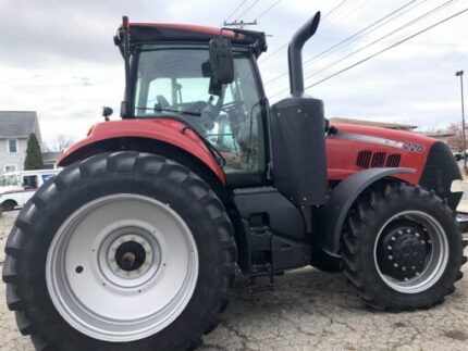 2018 CASE IH 220 TRACTOR