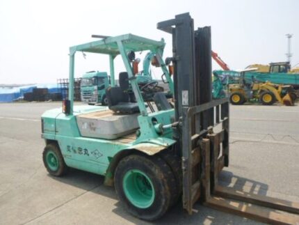 MITSUBISHI FD50 FORKLIFT