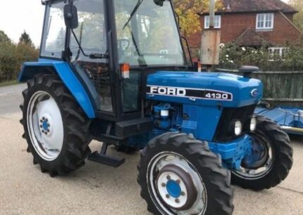 1992 Ford 4130 4WD Tractor