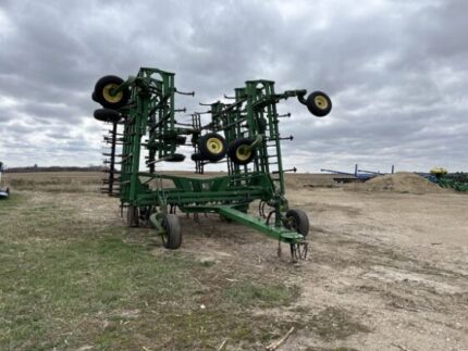 2006 John Deere 2210