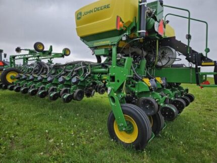 2024 John Deere 1775NT