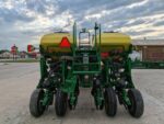 2017 John Deere 1775NT - Image 8