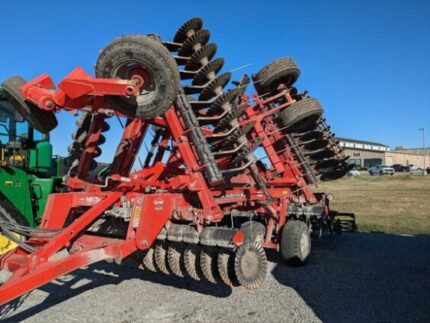 2020 Kuhn Krause 8050-25 Interceptor