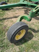 2007 John Deere 2210 - Image 2