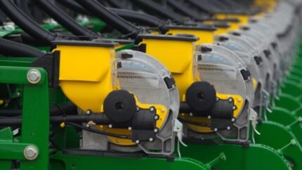 John Deere DB80 32Row30 Planter 95KAH